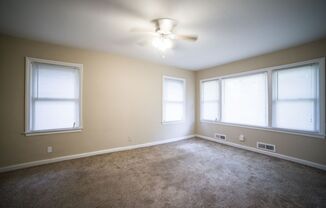 3 beds, 1 bath, $1,595