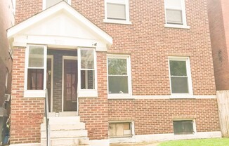 2 beds, 1 bath, $900, Unit Apt B (2/F)