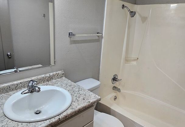 Studio, 1 bath, 480 sqft, $745, Unit 308