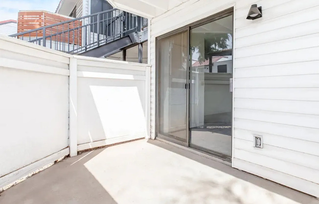 2 beds, 1 bath, 700 sqft, $899, Unit 197