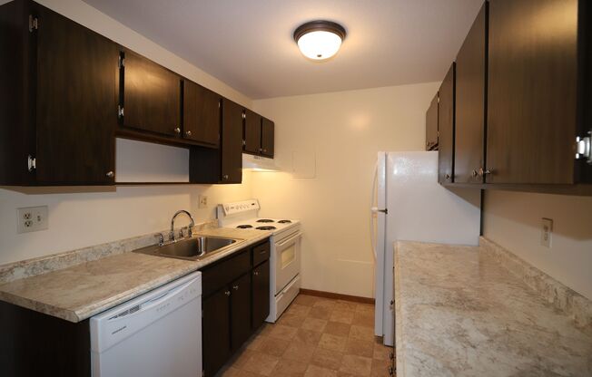 1 bed, 1 bath, 700 sqft, $1,195, Unit 235