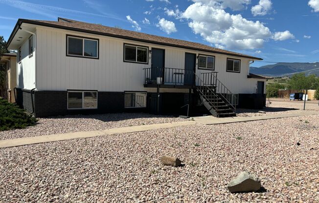 4226-4228 Forrest Hill