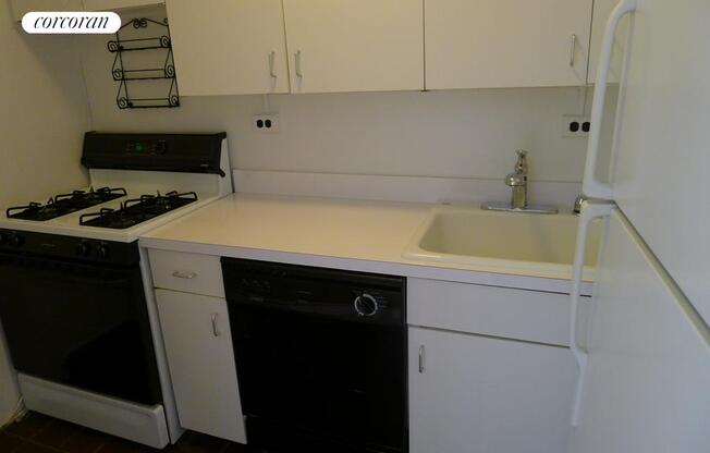 1 bed, 1 bath, $3,375, Unit 805