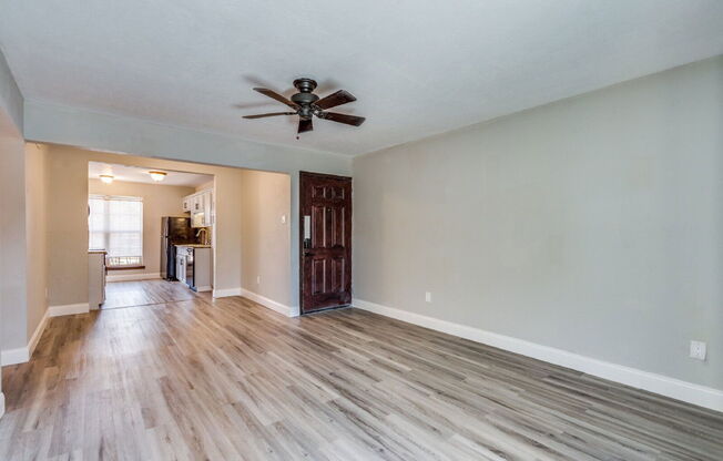 529 W LOOKOUT DR