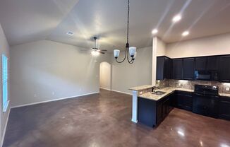 3 beds, 2 baths, $1,350, Unit 2599 Pahmeyer Rd