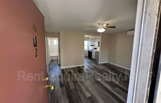 936 W Foothill Boulevard