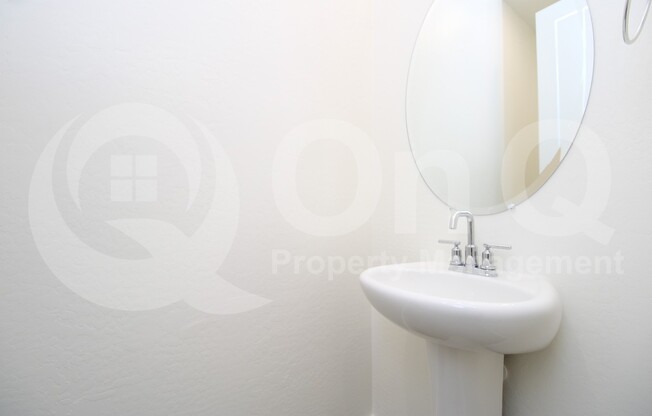 3 beds, 2.5 baths, 2,285 sqft, $3,199, Unit 44