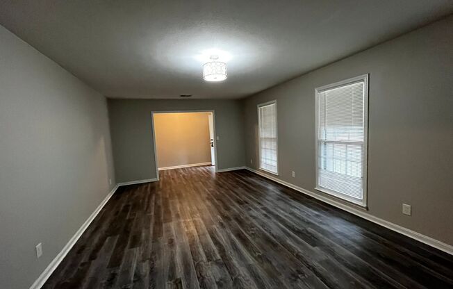 3 beds, 2 baths, $1,150