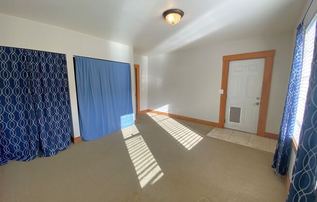 2 beds, 1 bath, $1,800