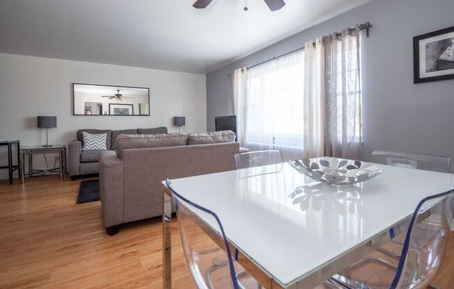 2 beds, 1 bath, 750 sqft, $1,795, Unit C306