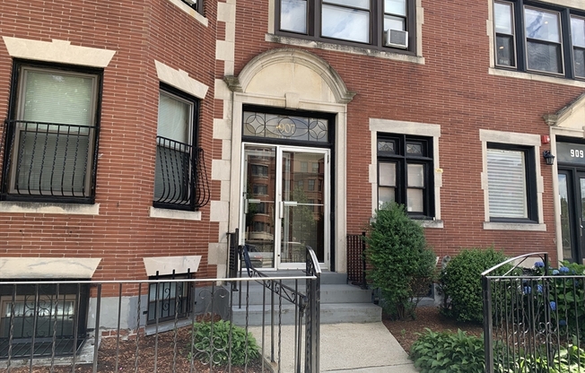 907 Beacon St # 15