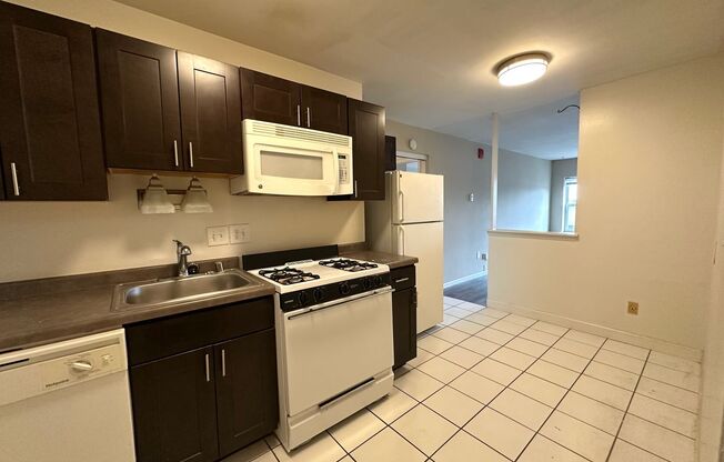 1 bed, 1 bath, $1,195, Unit 302