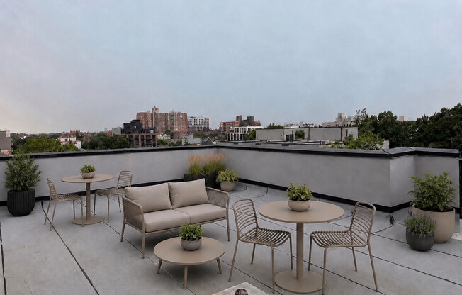 1 bed, 1 bath, 587 sqft, $3,100