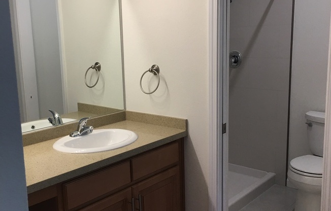 2 beds, 2 baths, 950 sqft, $2,800, Unit 602