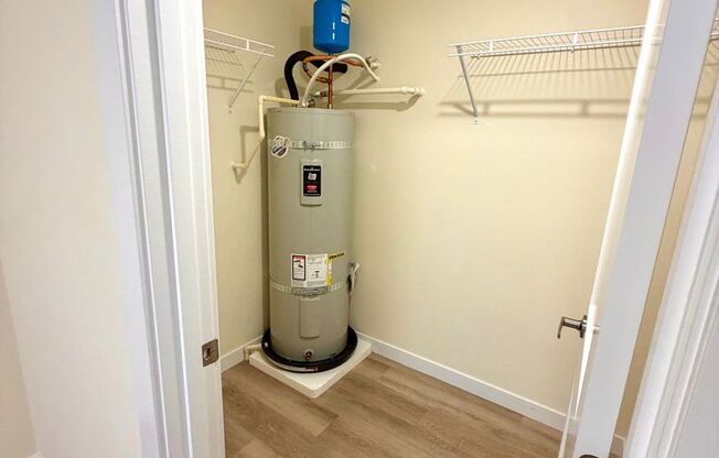 2 beds, 1 bath, $1,910, Unit F207