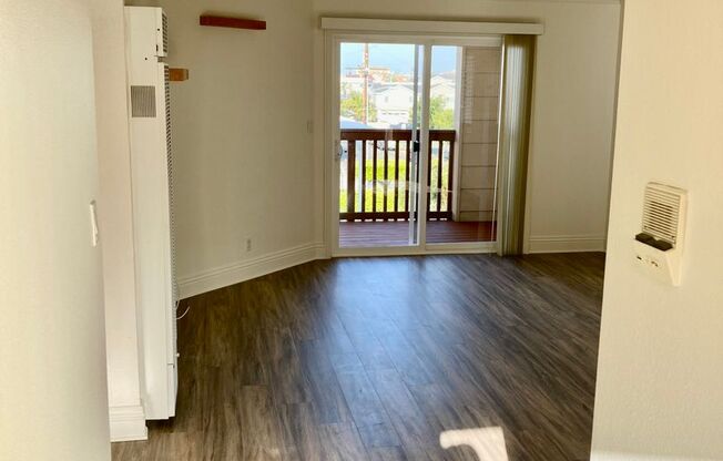 2 Bed/1 Bath Condo Apt.  Blocks to Imperial Beach