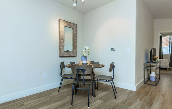 2 beds, 2 baths, 1,038 sqft, $1,920, Unit 2041