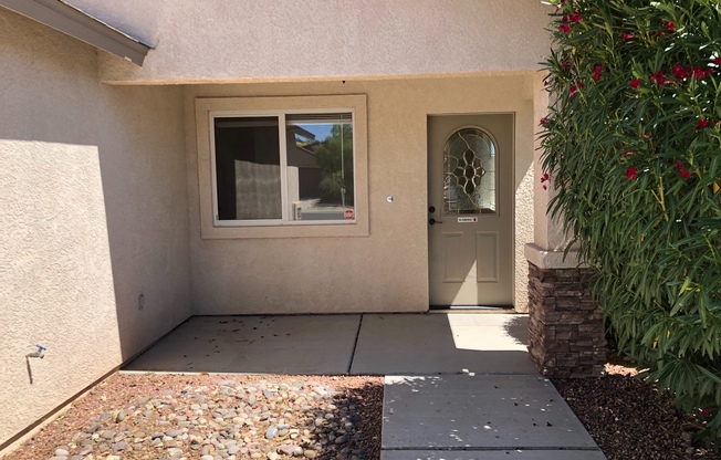 3 beds, 2 baths, $1,500