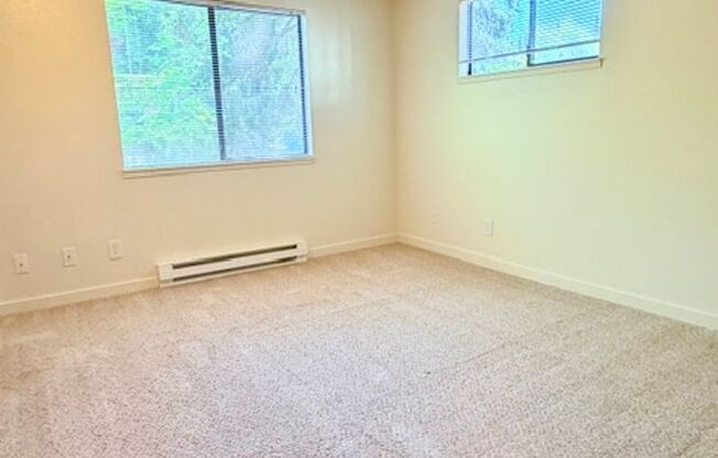 2 beds, 1 bath, 830 sqft, $2,000, Unit D103