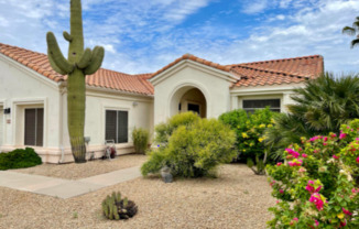 Scottsdale 3 Bed, 2 Bath Single Story Home PLUS Den