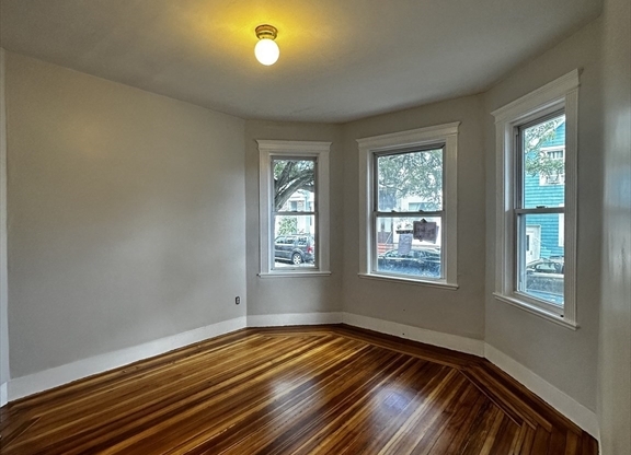911 SARATOGA ST