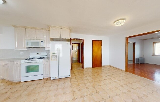 77 BILLINGS AVE
