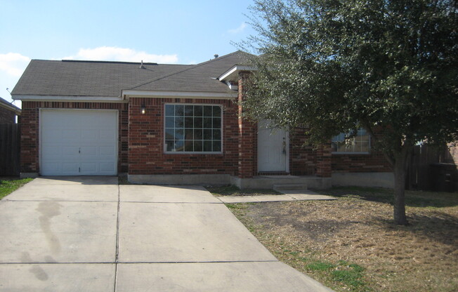 NICE 3 BR HOME W/ COUNTRY KITCHEN*CERAMIC TILE IN KITCHEN/BREAKFAST AREA, ENTRY & BATHROOMS*STOVE & DISHWASHER INCLUDED***REFRIGERATOR REMOVED*REFRIGERATOR NOT INCLUDED***BIG BACK YARD*OVERSIZED PARKING PAD*EASY ACCESS TO RANDOLPH AFB, FT. SAM, & SHOPPING