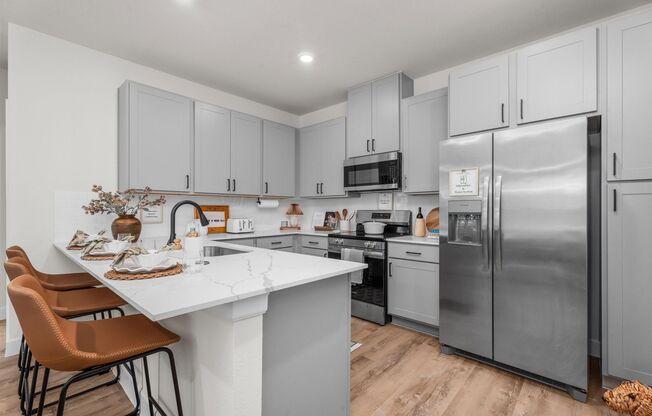 2 beds, 1 bath, 868 sqft, $1,950, Unit 1304