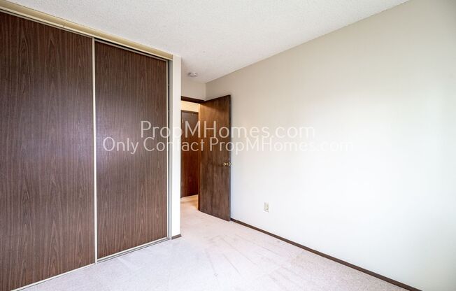 2 beds, 1 bath, $1,399