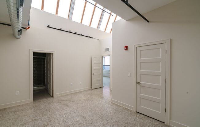 2 beds, 2 baths, $2,334, Unit 875 Michigan Ave Apt. 401