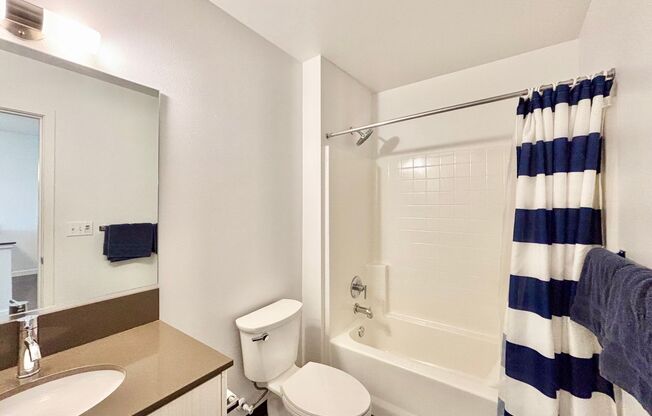 1 bed, 1 bath, 683 sqft, $2,100, Unit 215