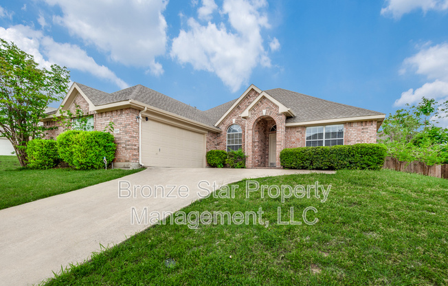 2827 ROSEWOOD BLVD