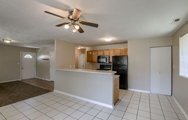 3 beds, 2 baths, $1,500