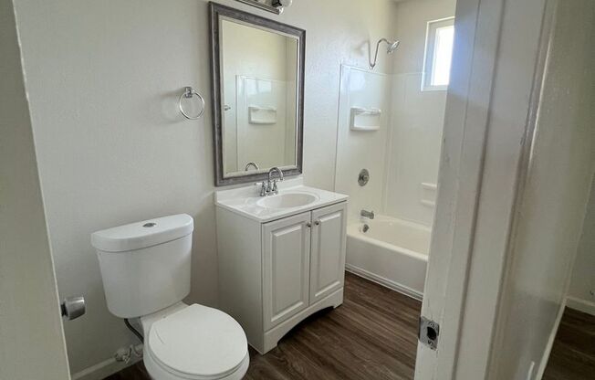 1 bed, 1 bath, 600 sqft, $1,850, Unit Flower Apartments