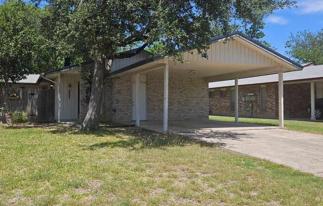 2/2 Duplex in Leon Valley