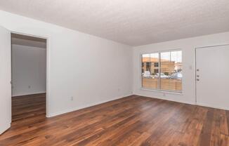 2 beds, 2 baths, 967 sqft, $1,399