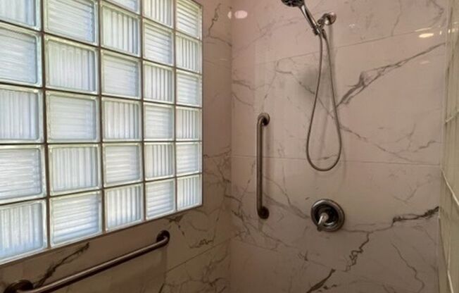 4 beds, 2 baths, $3,000