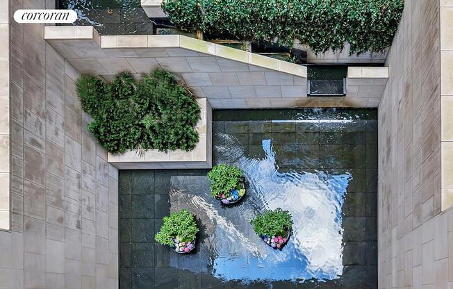 33 W 56 ST