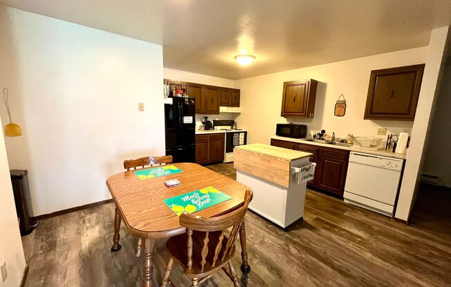 1 bed, 1 bath, $995