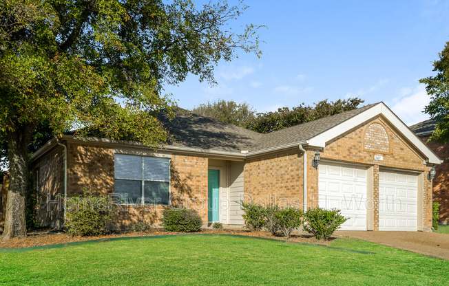 1611 WATERS EDGE DR