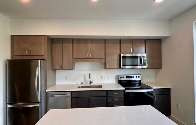 1 bed, 1 bath, 544 sqft, $1,350, Unit 322