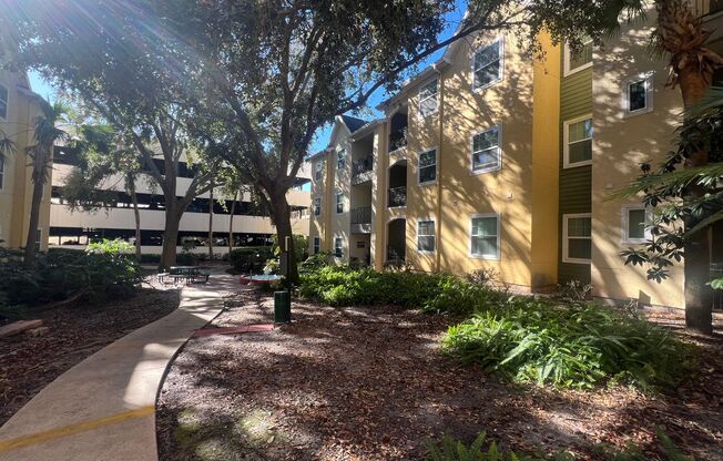 1 Bedroom / 1 Bath Condo