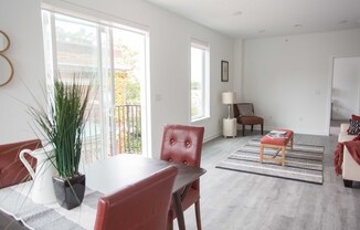 1 bed, 1 bath, 564 sqft, $1,350, Unit 2C