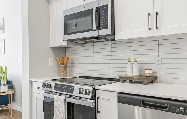 2 beds, 2 baths, 1,029 sqft, $1,775, Unit 1-204