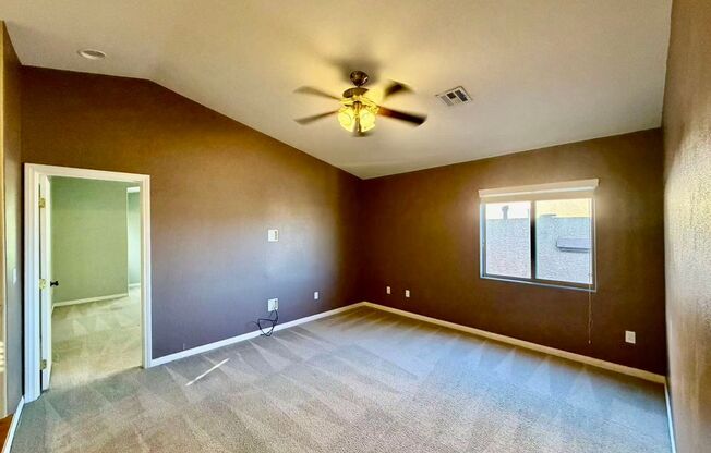 3 beds, 2.5 baths, $1,800