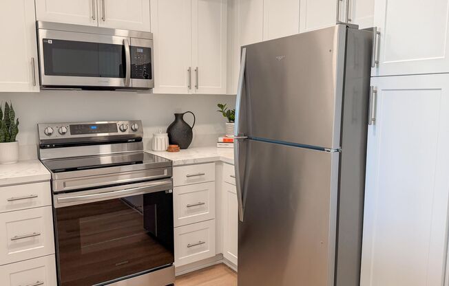 1 bed, 1 bath, 630 sqft, $2,395, Unit 2202
