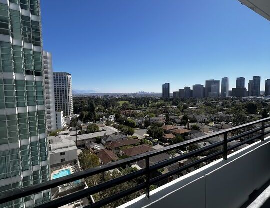 2 beds, 2.5 baths, 2,379 sqft, $7,595, Unit 1405