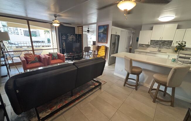 Governor Cleghorn - Waikiki - 2/1/1 - $3,000