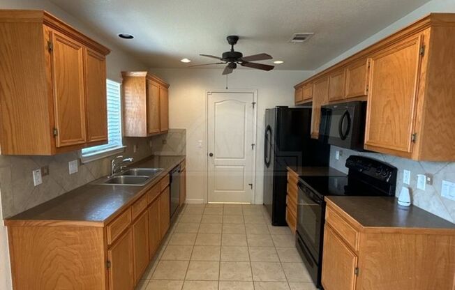 4 beds, 2 baths, $1,675