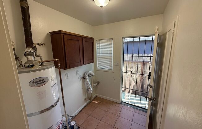 2 beds, 1 bath, 525 sqft, $1,895, Unit 1351